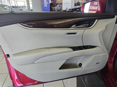 2014 Cadillac XTS Luxury Collection   - Photo 7 - Hamilton, OH 45015