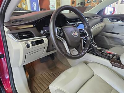 2014 Cadillac XTS Luxury Collection   - Photo 8 - Hamilton, OH 45015