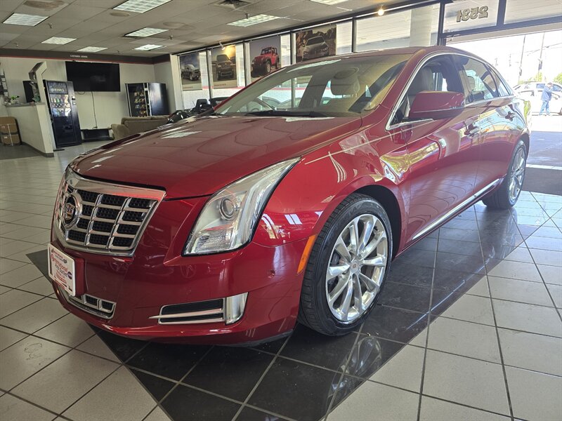 2014 Cadillac XTS Luxury Collection   - Photo 1 - Hamilton, OH 45015