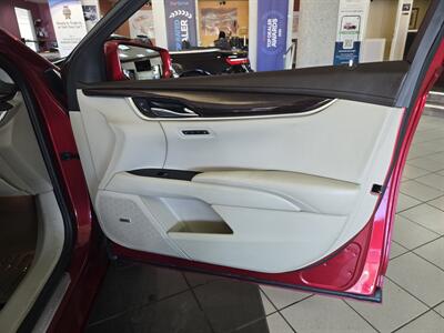 2014 Cadillac XTS Luxury Collection   - Photo 12 - Hamilton, OH 45015