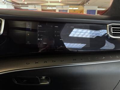 2024 Jeep Wagoneer Obsidian - Photo 31 - Hamilton, OH 45015