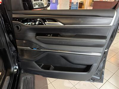 2024 Jeep Wagoneer Obsidian - Photo 32 - Hamilton, OH 45015