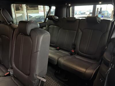 2024 Jeep Wagoneer Obsidian - Photo 23 - Hamilton, OH 45015