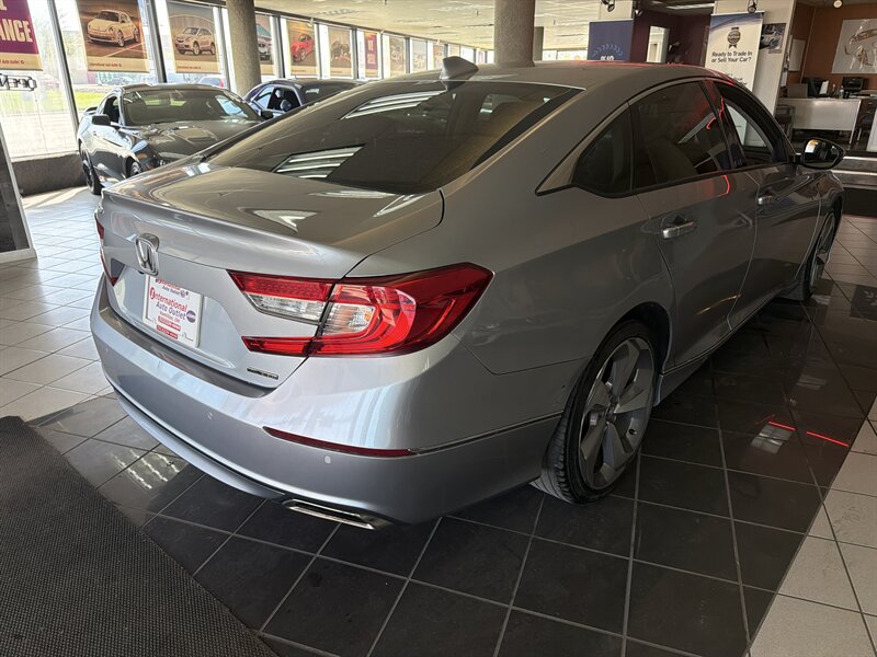 2018 Honda Accord Touring - Photo 6 - Hamilton, OH 45015