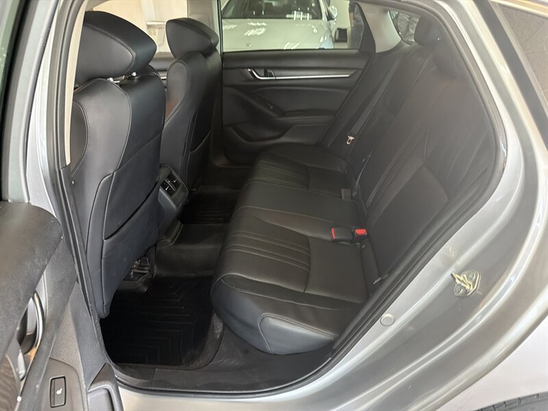 2018 Honda Accord Touring - Photo 22 - Hamilton, OH 45015