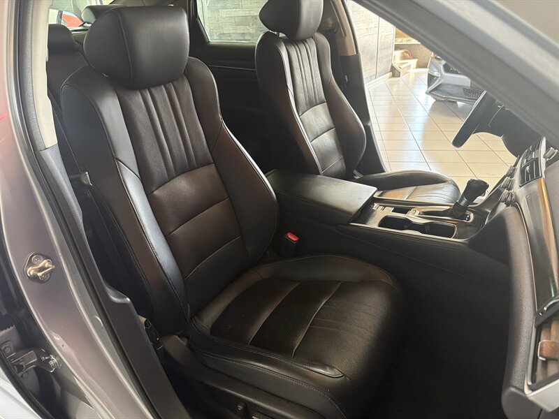 2018 Honda Accord Touring - Photo 27 - Hamilton, OH 45015