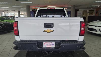 2018 Chevrolet Silverado 1500 LS 4dr Crew Cab/W/T   - Photo 8 - Hamilton, OH 45015