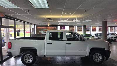 2018 Chevrolet Silverado 1500 LS 4dr Crew Cab/W/T   - Photo 5 - Hamilton, OH 45015