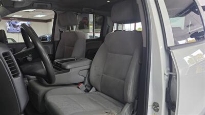 2018 Chevrolet Silverado 1500 LS 4dr Crew Cab/W/T   - Photo 11 - Hamilton, OH 45015