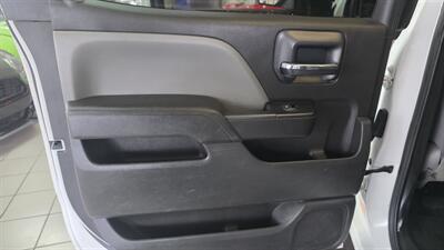 2018 Chevrolet Silverado 1500 LS 4dr Crew Cab/W/T   - Photo 20 - Hamilton, OH 45015