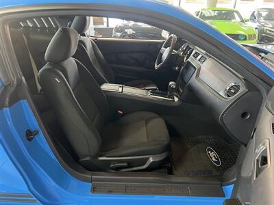 2010 Ford Mustang V6 Premium 2DR COUPE   - Photo 19 - Hamilton, OH 45015