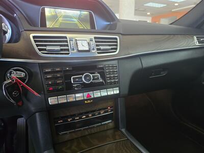2014 Mercedes-Benz E 350 Sport 4MATIC   - Photo 24 - Hamilton, OH 45015