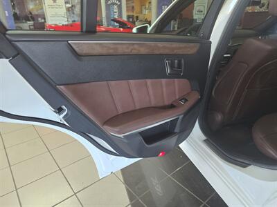 2014 Mercedes-Benz E 350 Sport 4MATIC   - Photo 10 - Hamilton, OH 45015