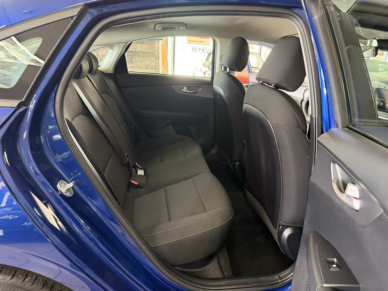2021 Kia Forte LXS - Photo 19 - Hamilton, OH 45015
