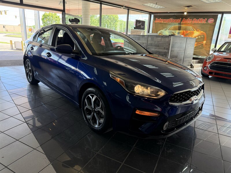2021 Kia Forte LXS - Photo 4 - Hamilton, OH 45015