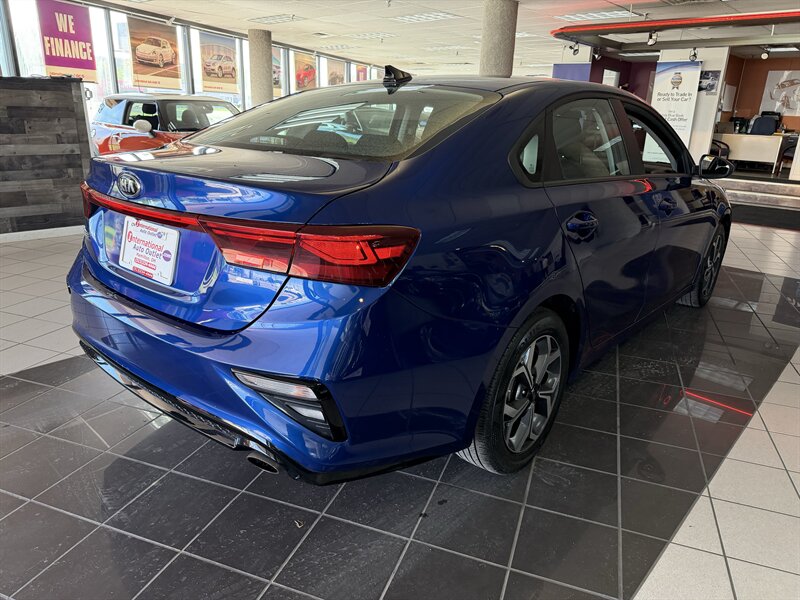 2021 Kia Forte LXS - Photo 6 - Hamilton, OH 45015