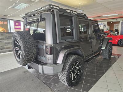 2014 Jeep Wrangler Unlimited Sahara 4X4 4DR SUV   - Photo 4 - Hamilton, OH 45015