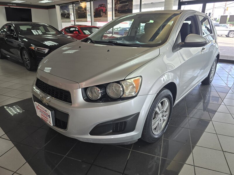 2014 Chevrolet Sonic LT Auto 4DR HATCHBACK - Photo 1 - Hamilton, OH 45015
