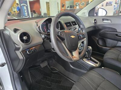 2014 Chevrolet Sonic LT Auto 4DR HATCHBACK   - Photo 7 - Hamilton, OH 45015