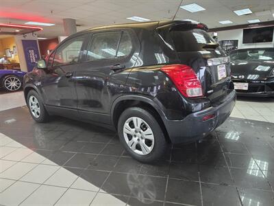 2015 Chevrolet Trax LTZ 4DR WAGON   - Photo 6 - Hamilton, OH 45015