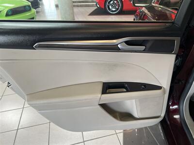 2018 Ford Fusion SE   - Photo 23 - Hamilton, OH 45015