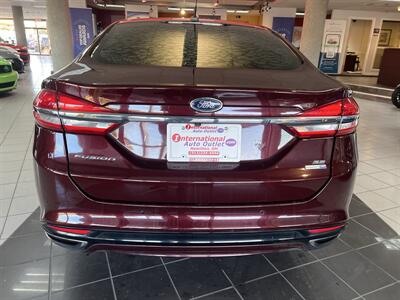 2018 Ford Fusion SE   - Photo 7 - Hamilton, OH 45015