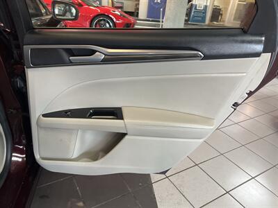 2018 Ford Fusion SE   - Photo 25 - Hamilton, OH 45015