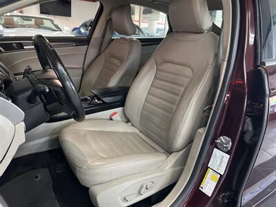 2018 Ford Fusion SE   - Photo 10 - Hamilton, OH 45015