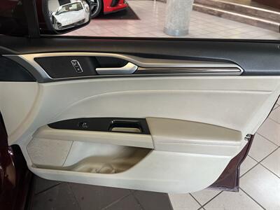 2018 Ford Fusion SE   - Photo 29 - Hamilton, OH 45015