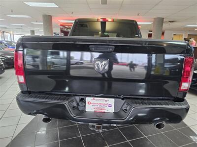 2018 RAM 1500 Express-CREW CAB-4X4-HEMI   - Photo 5 - Hamilton, OH 45015