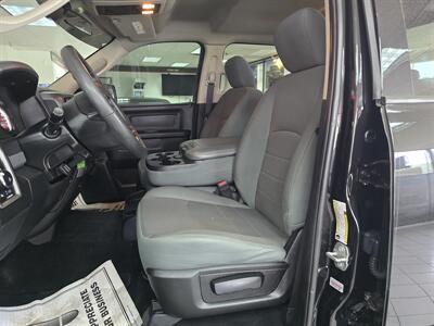 2018 RAM 1500 Express   - Photo 11 - Hamilton, OH 45015