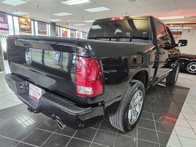 2018 RAM 1500 Express-CREW CAB-4X4-HEMI   - Photo 8 - Hamilton, OH 45015