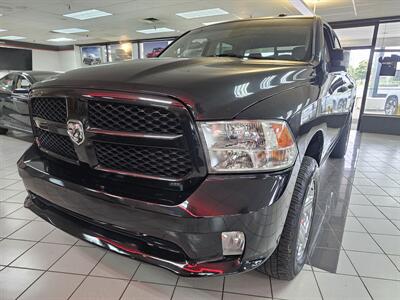 2018 RAM 1500 Express-CREW CAB-4X4-HEMI   - Photo 1 - Hamilton, OH 45015