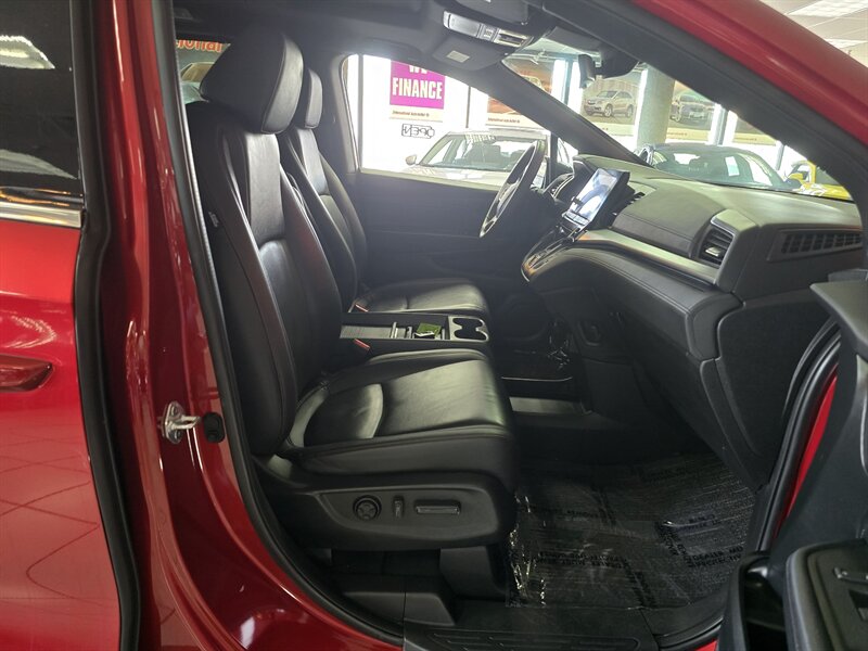 2023 Honda Odyssey Sport 4DR MINI-VAN - Photo 14 - Hamilton, OH 45015