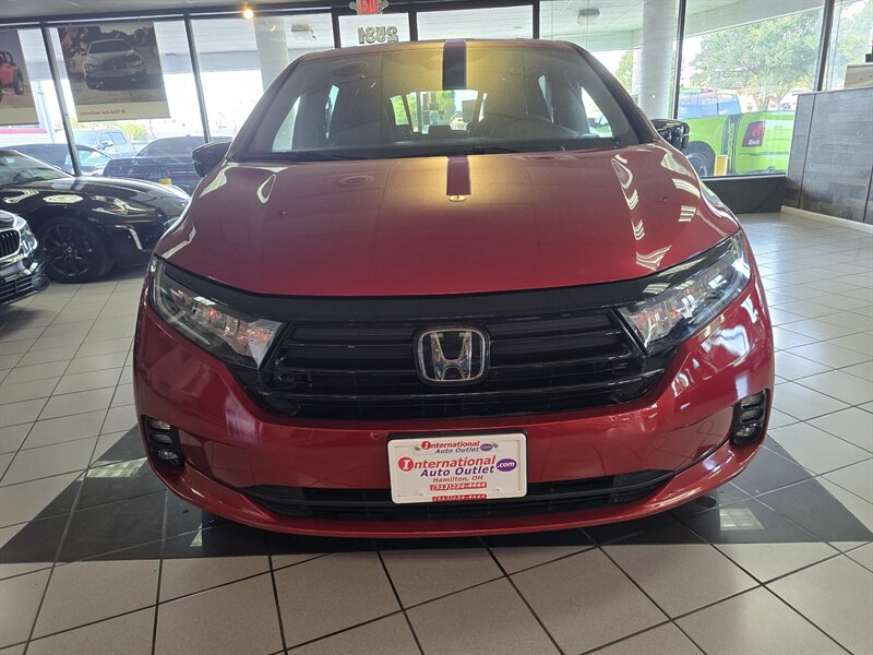 2023 Honda Odyssey Sport 4DR MINI-VAN - Photo 2 - Hamilton, OH 45015