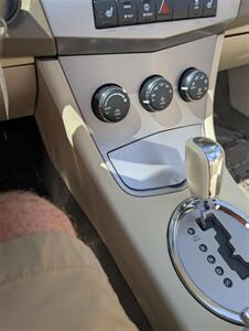 2010 Chrysler Sebring Limited - Photo 25 - Henderson, TN 38340