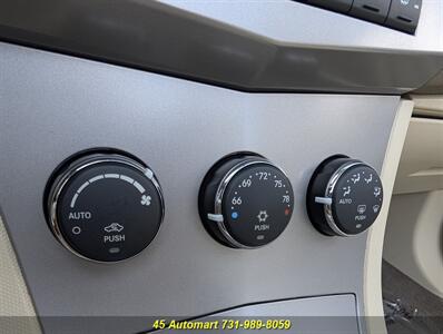 2010 Chrysler Sebring Limited - Photo 10 - Henderson, TN 38340