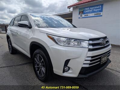 2019 Toyota Highlander XLE w/Leather,Safety Package,Sunroof,Nav!   - Photo 2 - Henderson, TN 38340