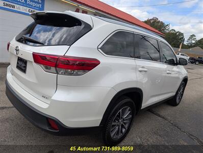 2019 Toyota Highlander XLE w/Leather,Safety Package,Sunroof,Nav!   - Photo 29 - Henderson, TN 38340