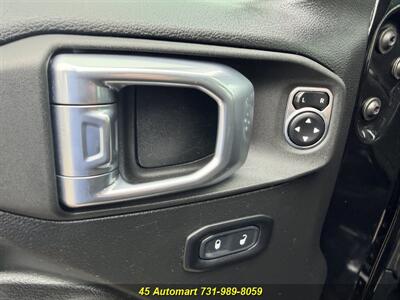 2021 Jeep Wrangler Sport S   - Photo 16 - Henderson, TN 38340