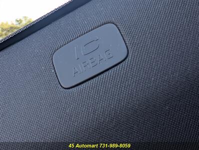 2022 Volvo XC60 B5 Momentum w/Leather,Sunroof,Safety Package, Bose   - Photo 27 - Henderson, TN 38340