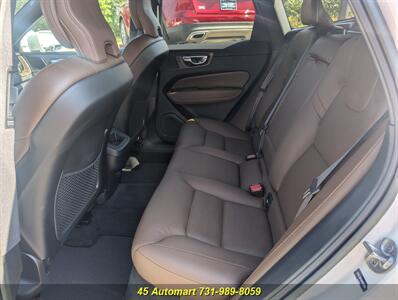 2022 Volvo XC60 B5 Momentum w/Leather,Sunroof,Safety Package, Bose   - Photo 10 - Henderson, TN 38340