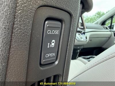 2019 Honda Odyssey Elite w/Leather, DVD, B/U Cam, 8 Passenger   - Photo 26 - Henderson, TN 38340