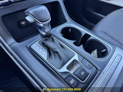 2022 Kia Carnival LX-Roomy and Zoomy! 8 Passenger Seating!   - Photo 24 - Henderson, TN 38340
