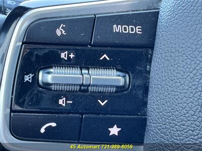 2022 Kia Carnival LX-Roomy and Zoomy! 8 Passenger Seating!   - Photo 28 - Henderson, TN 38340