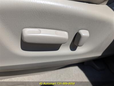 2004 Toyota Sienna XLE Limited 7 Passenger AWD w/Leather,Sunroof,DVD - Photo 18 - Henderson, TN 38340