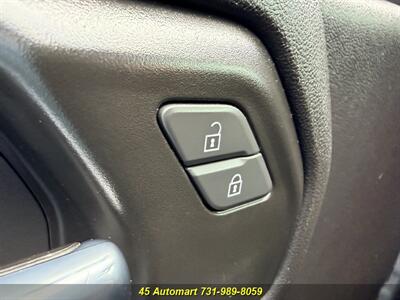 2021 Chevrolet Silverado 1500 Custom 4WD Crew Cab--Super Sharp!   - Photo 29 - Henderson, TN 38340