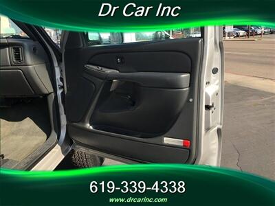 2007 Chevrolet Silverado 2500 LT2  Crew Cab - Photo 38 - San Diego, CA 92120
