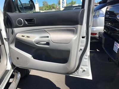 2006 Toyota Tacoma PreRunner V6  TRD Sport Crew Cab - Photo 19 - San Diego, CA 92120