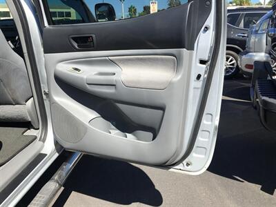 2006 Toyota Tacoma PreRunner V6  TRD Sport Crew Cab - Photo 22 - San Diego, CA 92120